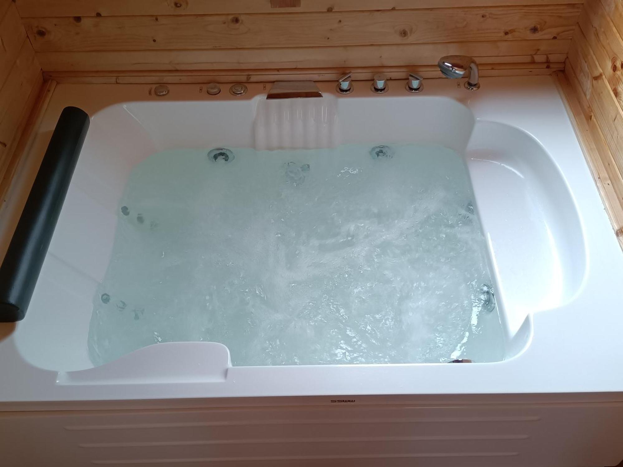 La Dehesilla De Toledo Escapada Romantica Jacuzzi Sillon Tantrico Cobisa Eksteriør bilde